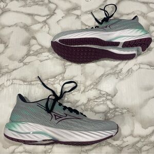 Mizuno Wave Inspire 21 Running Shoes in Pearl Blue/Dark Purple